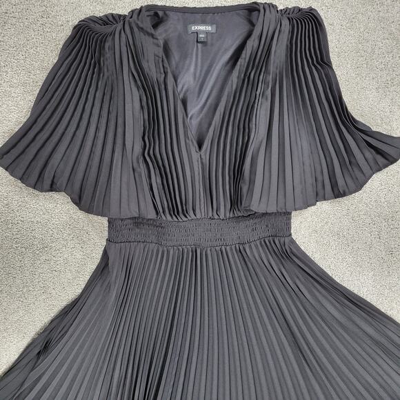 Express Pleated‎ Dress Womens S Black Silky Satin Puffy Sleeve Smock Waist Flowy - Picture 4 of 16